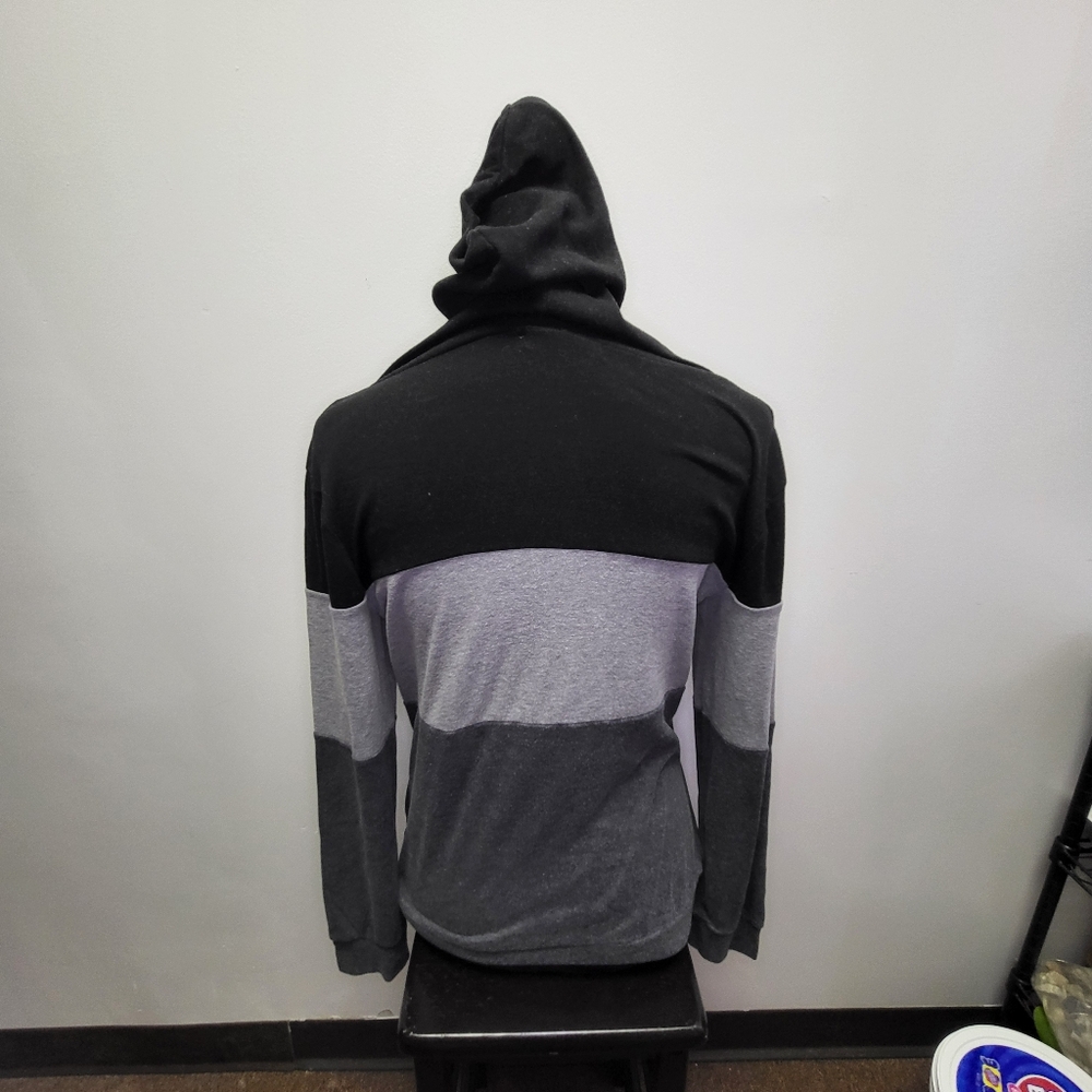 Monochrome hoodie by berryou size small - Picture 4 of 5
